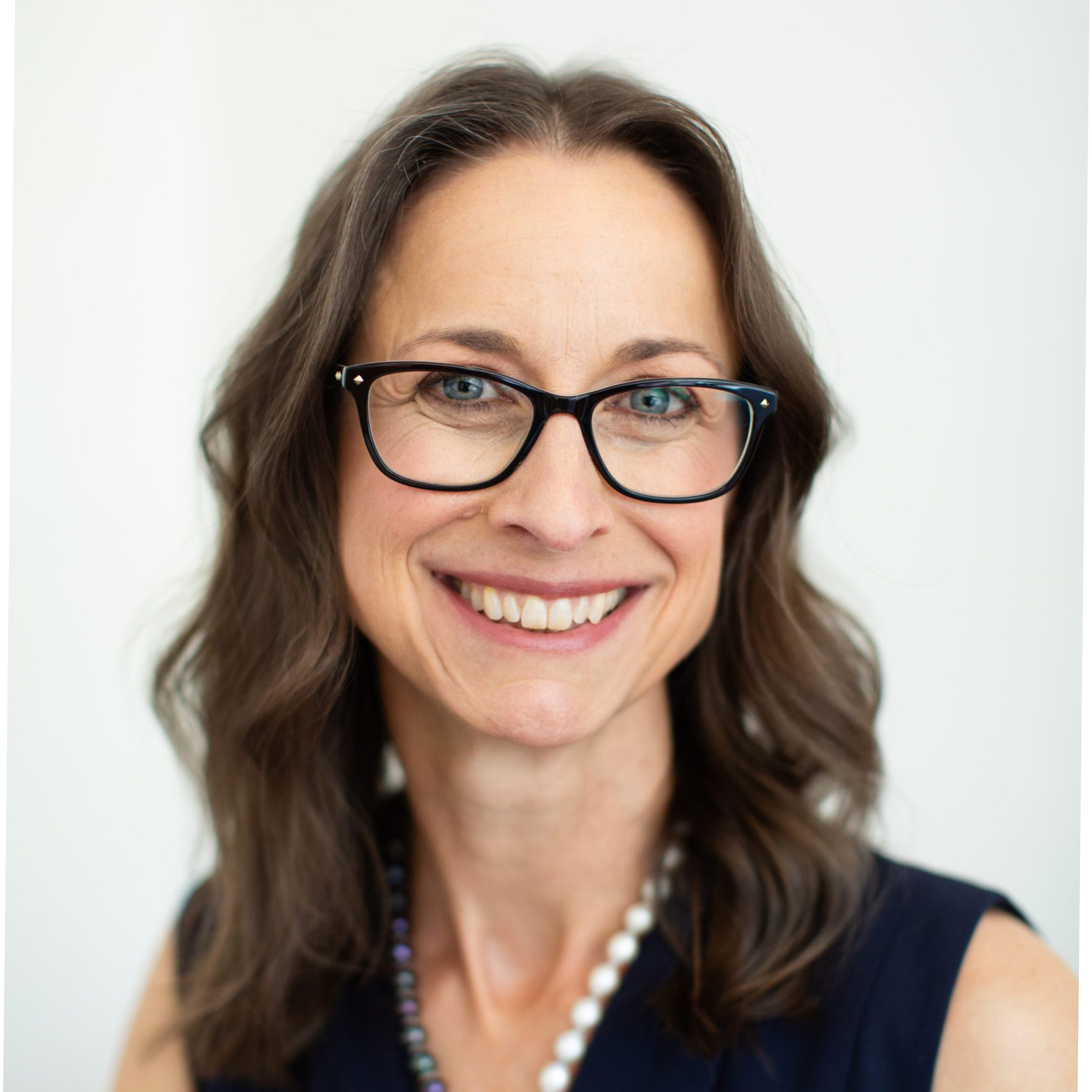 TeresaCaro_Headshot-scaled